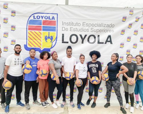 Cátedra de Humanidades del IEESL celebra Cierre Deportivo con un partido de voleibol