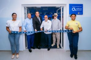 Loyola y Altice inauguran moderna sala de Telepresencialidad