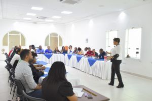 IPL y Unibe organizan taller para fortalecen el liderazgo de esta institución 